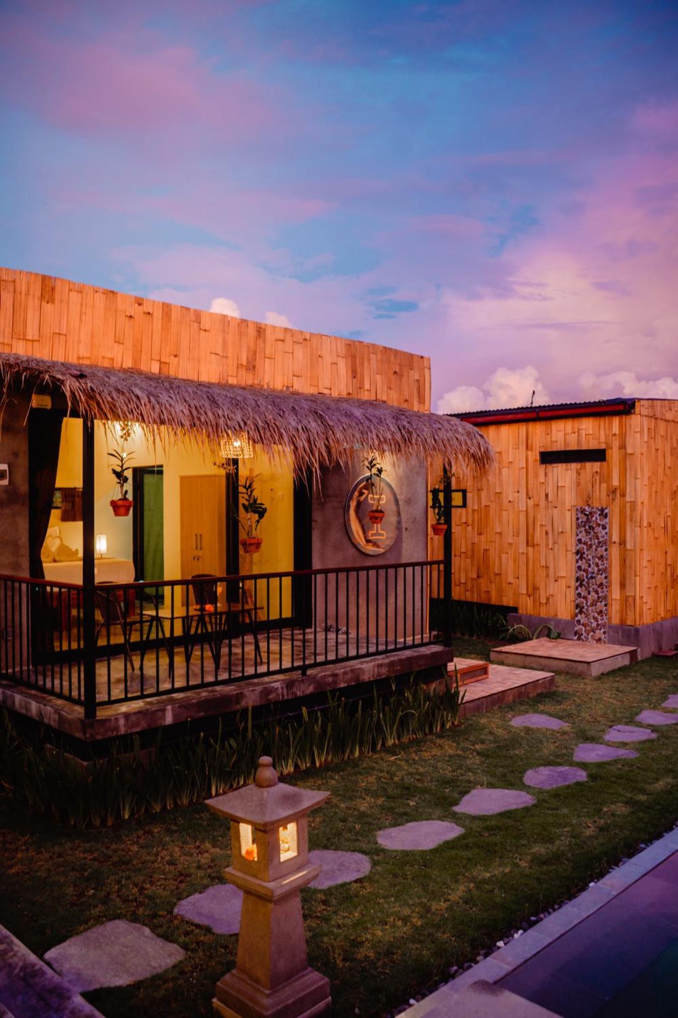 Nila Chandra Bungalows Ubud  Exterior photo